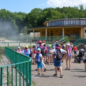 Zdjęcie przedstawia uczestników w ZOO w Chorzowie