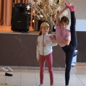 Zdjęcie przedstawia uczestniczki konkursu Talent Show