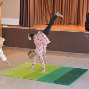 Zdjęcie przedstawia uczestniczkę konkursu Talent Show