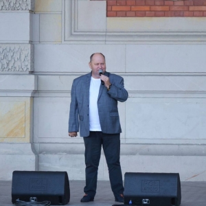 Zdjęcie przedstawia koncert  Łukowski Brygida i Robert z zespołem 