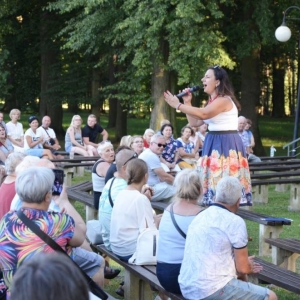 Spotkanie kabaretowo muzyczne z Ingą Papkalą