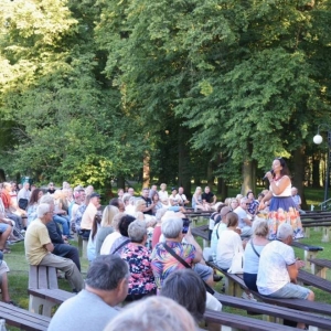 Spotkanie kabaretowo muzyczne z Ingą Papkalą