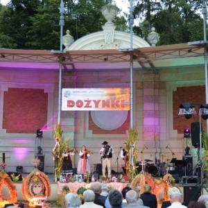 Występ artystyczny podczas dożynek