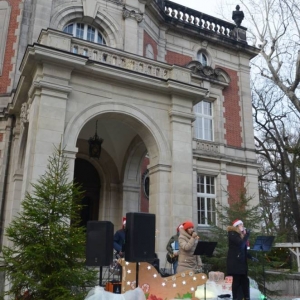 Jarmark świąteczny w świerklanieckim parku
