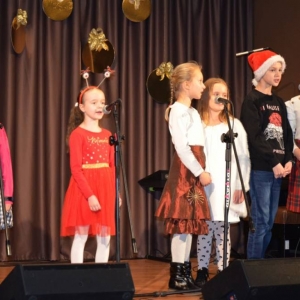 Występy artystyczne podczas Koncertu Noworocznego w Gminnym Ośrodku Kultury w Świerklańcu