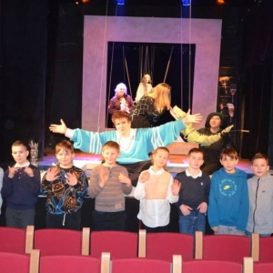 Czwartkowa wizyta uczestników Zimowiska w teatrze Ateneum w Katowicach