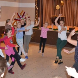 W środę na zimowisku poranna Zumba na rozbudzenie