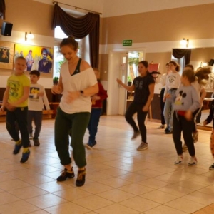 W środę na zimowisku poranna Zumba na rozbudzenie