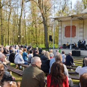 Zdjęcie przedstawia koncert majówkowy, który odbył się 1 maja 2023 roku