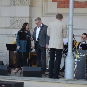 Zdjęcie przedstawia koncert majówkowy, który odbył się 1 maja 2023 roku
