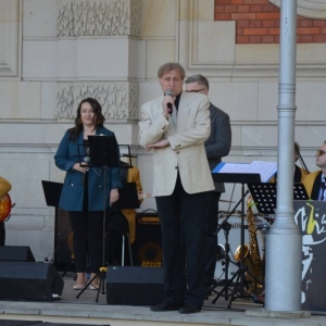 Zdjęcie przedstawia koncert majówkowy, który odbył się 1 maja 2023 roku