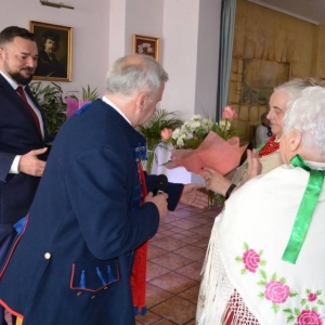 Zdjęcia przedstawiają chwile z uroczystości Jubileuszu 75-lecia Koła Gospodyń Wiejskich ze Świerklańca