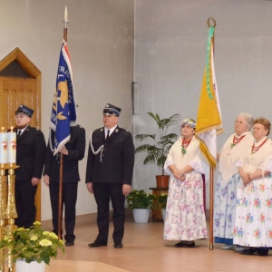 Zdjęcia przedstawiają chwile z uroczystości Jubileuszu 75-lecia Koła Gospodyń Wiejskich ze Świerklańca