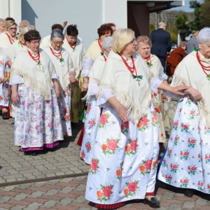 Zdjęcia przedstawiają chwile z uroczystości Jubileuszu 75-lecia Koła Gospodyń Wiejskich ze Świerklańca