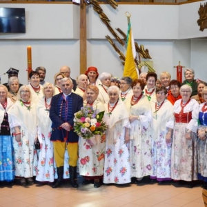 Zdjęcia przedstawiają chwile z uroczystości Jubileuszu 75-lecia Koła Gospodyń Wiejskich ze Świerklańca