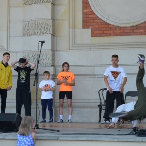 Uczestnicy i artyści Dnia Dziecka