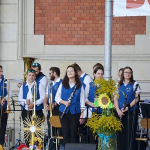 Zdjęcie przedstawia koncert Tarnogórkisej Orkiestry Dętej