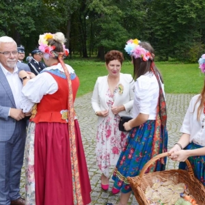 Zdjęcie przedstawia uczestników Dożynek