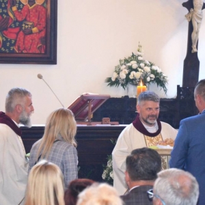 Zdjęcie przedstawia mszę dożynkową