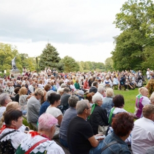 Zdjęcie przedstawia uczestników Dożynek