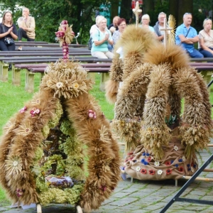 Korony dożynkowe