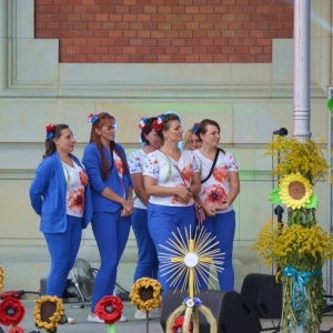 Zdjęcie przedstawia ogłoszenie wyników w konkursie Gyburstag Kołoca zorganizowany przez Stowarzyszenie Wrazidlok
