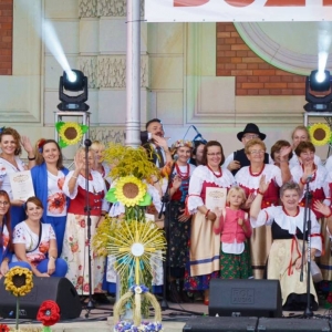Zdjęcie przedstawia ogłoszenie wyników w konkursie Gyburstag Kołoca zorganizowany przez Stowarzyszenie Wrazidlok