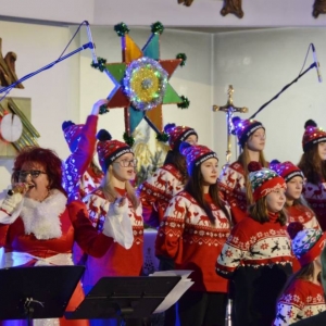 Koncert Noworoczny w wykonaniu Bernadety Kowalskiej i Przyjaciół w kościele parafialnym w Świerklańcu 1 stycznia 2024 roku