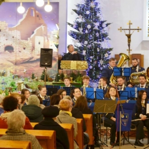 Koncert Noworoczny w wykonaniu Tarnogórskiej Orkiestry Dętej w kościele parafialnym w Orzechu 6 stycznia 2024 roku