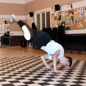 Taniec breakdance