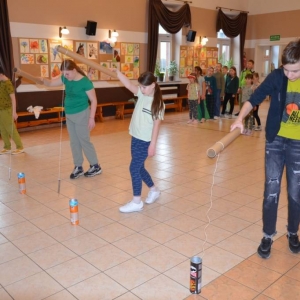 Eko warsztaty w GOKu: prelekcja z ekodoradcą, konkurencje, wykonanie drzewa z odpadów makulaturowych