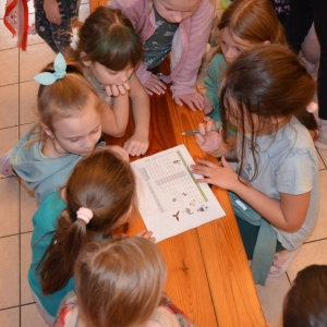 Eko warsztaty w GOKu: prelekcja z ekodoradcą, konkurencje, wykonanie drzewa z odpadów makulaturowych