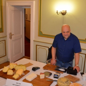 Wystawa Produktów Lokalnych  Zasmakuj w...