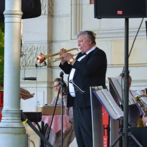 Koncert majówkowy który odbył się 1 maja w muszli koncertowej świerklanieckiego parku