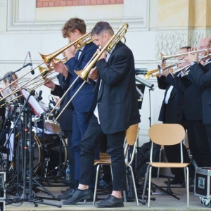 Koncert majówkowy który odbył się 1 maja w muszli koncertowej świerklanieckiego parku