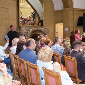 Występ laureatów  Powiatowego Konkursu Piosenki Przyrodniczej