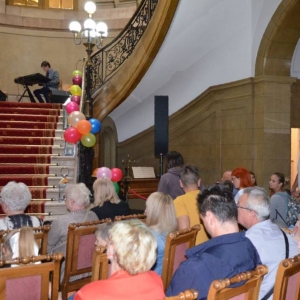 Występ dzieci i młodzieży warsztatów keyboardowych