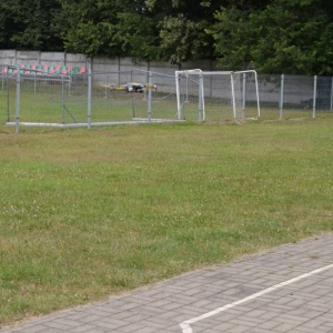 Dzień sportu i zabaw na boisku sportowym w Nakle Śląskim