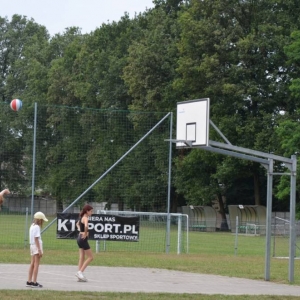 Dzień sportu i zabaw na boisku sportowym w Nakle Śląskim