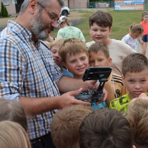 Dzień sportu i zabaw na boisku sportowym w Nakle Śląskim
