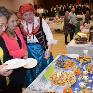 Uczestnicy konkursu Powiatowego Konkursu Potraw Regionalnych w Tąpkowicach 