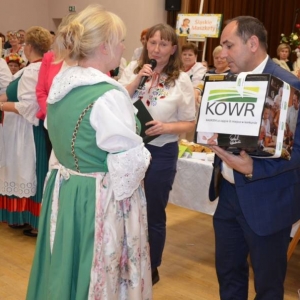 Uczestnicy konkursu Powiatowego Konkursu Potraw Regionalnych w Tąpkowicach 