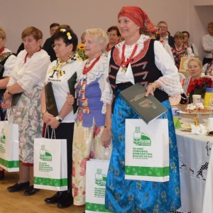 Uczestnicy konkursu Powiatowego Konkursu Potraw Regionalnych w Tąpkowicach 