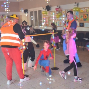 V dzień zimowiska. Bal przebierańców. Zabawa karnawałowa w GOKu.