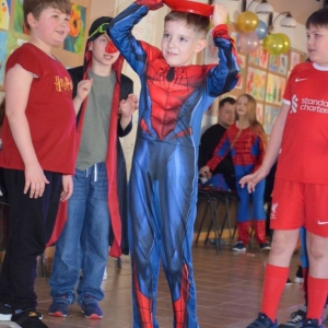 V dzień zimowiska. Bal przebierańców. Zabawa karnawałowa w GOKu.