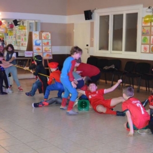 V dzień zimowiska. Bal przebierańców. Zabawa karnawałowa w GOKu.