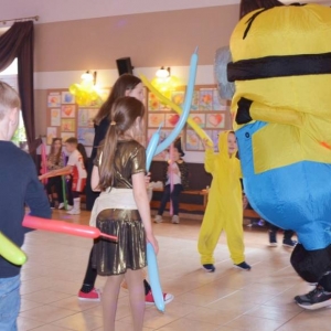 V dzień zimowiska. Bal przebierańców. Zabawa karnawałowa w GOKu.