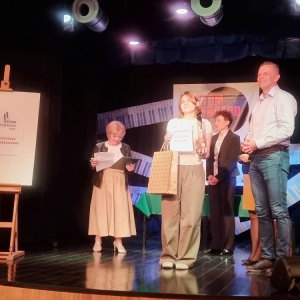 Zdjęcia przedstawia Laureatów konkursu i ich Instruktora