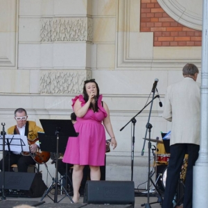Koncert światowe przeboje na 1 maja w amfiteatrze świerklanieckiego parku 