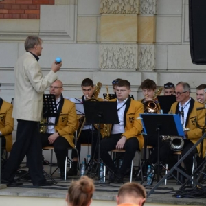 Koncert światowe przeboje na 1 maja w amfiteatrze świerklanieckiego parku 